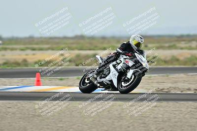 media/Apr-18-2025-TrackDaz (Fri) [[45f5874c44]]/C Group/Session 1 (Turn 7)/